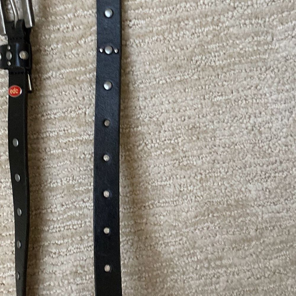 Women’s EDC Black Leather Belt with Silver Accents - Picture 4 of 6